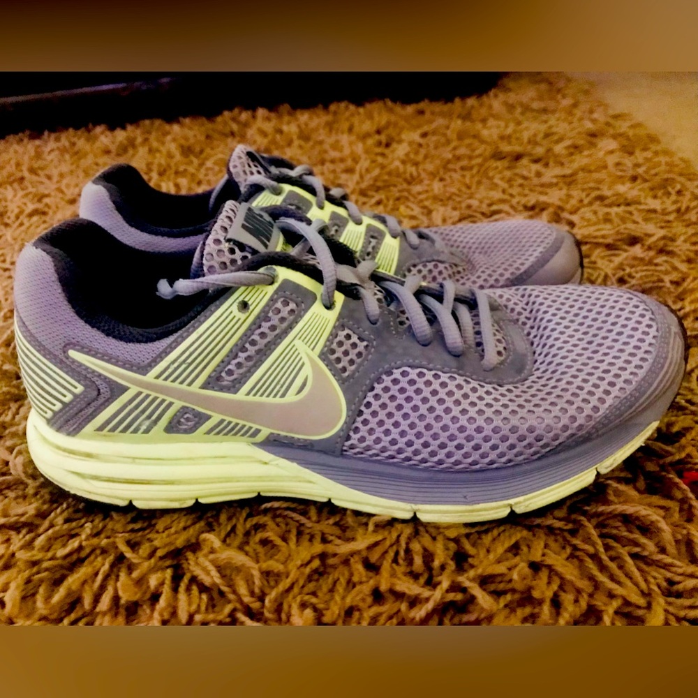 Nike ‘Structure 16’ Shoes!